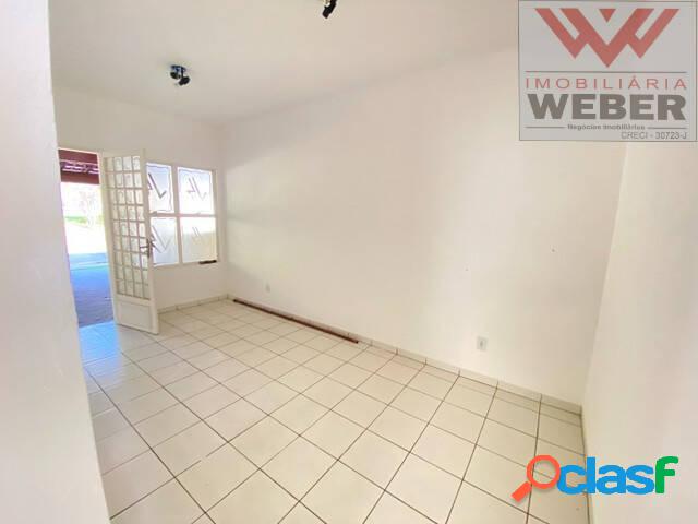 Casa térrea com 140m² no Condomínio Village Colina do Sol