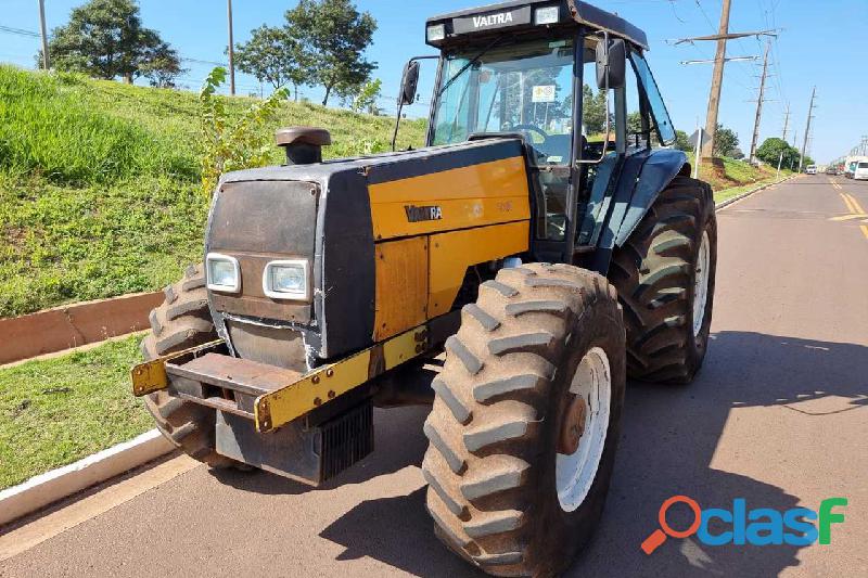 Trator Valtra Bh180