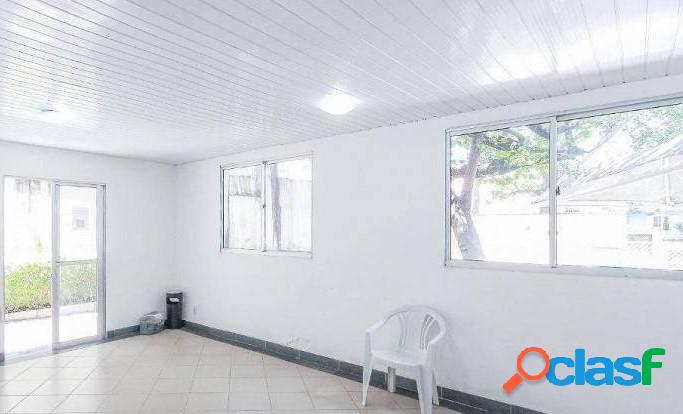 Apartamento à venda, 44 m², 2 quartos, 1 banheiro