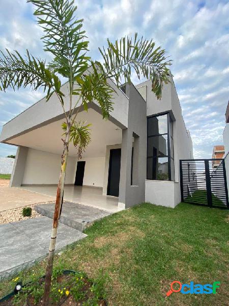 Belíssima casa térrea a venda no Condomínio Belvedere II