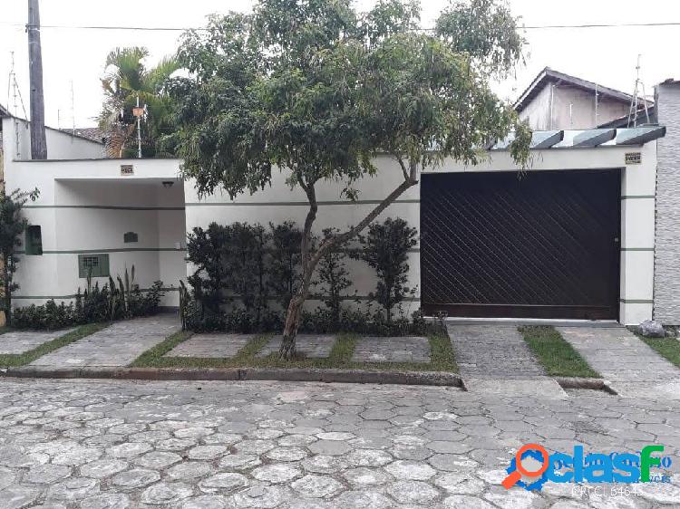 CASA TERR. 250M²-4DORM-EDICULA-JARDIM-COMERCIO-ESCOLA-