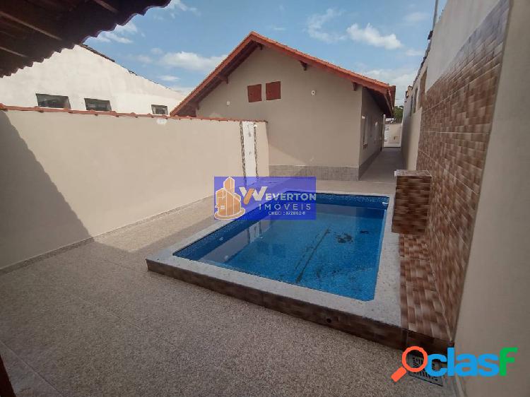 Casa 3dorm.(1suíte) c/ piscina R$395.000,00 em Mongaguá na