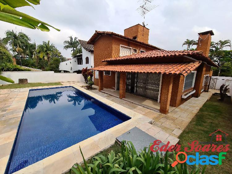 Casa aconchegante à venda no Residencial Alphaville 2
