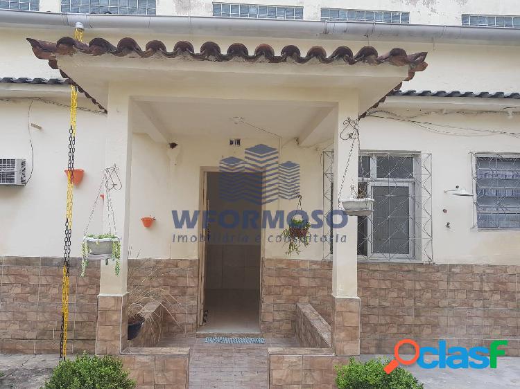 Casa e Quitinete a venda na Rua João Romariz em Ramos - RJ
