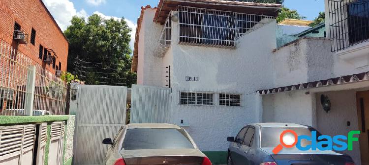 Casa en venta en Terrazas de Los Nisperos, 900m²