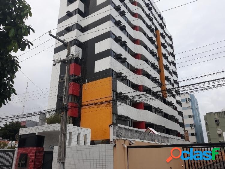 EDIFÍCIO TRIANON "NA PAJUÇARA A 03 QUADRAS DA PRAIA DE