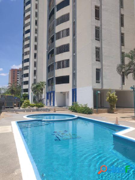 En Venta Apartamento Resd. Valle Jardín Mañongo