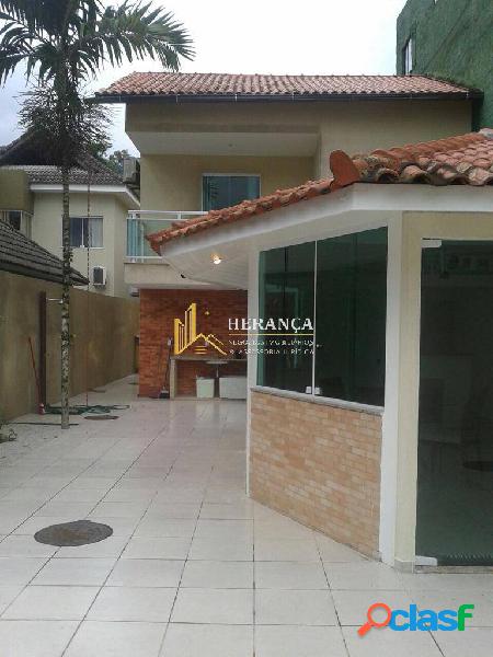 Excelente Casa com 3 suítes em Vargem Grande