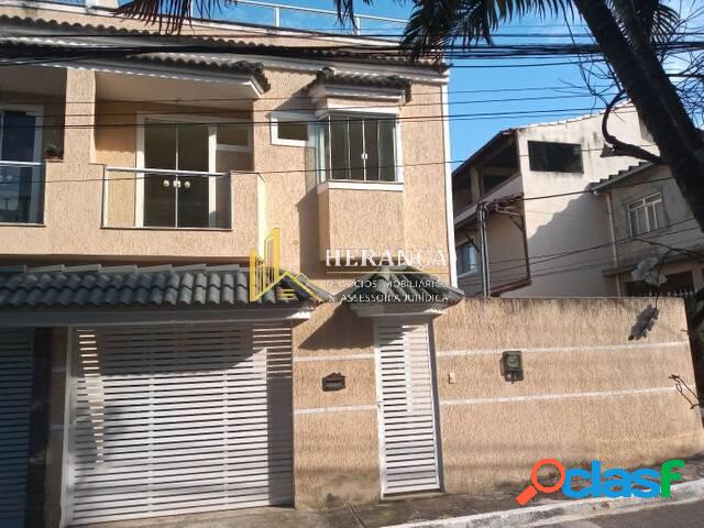 Excelente casa triplex na Taquara