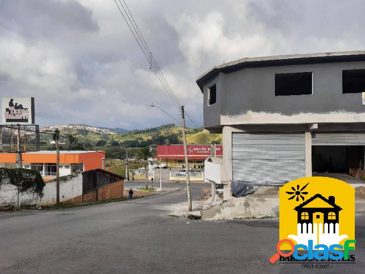 Salão comercial 80m².