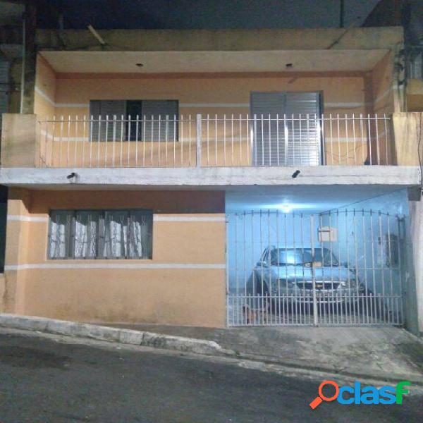 Sobrado com 3 dormitórios à venda, 150 m² por R$