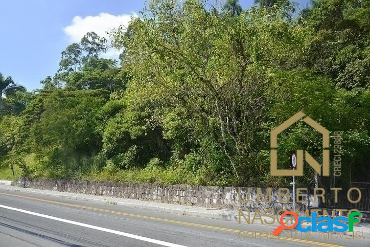 Terreno com 28m de frente comercial no Bairro Vorstadt, em