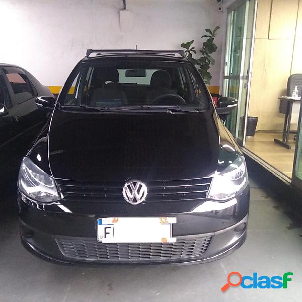 VOLKSWAGEN FOX SELECAO 1.0 TOTAL FLEX 8V 5P PRETO 2014 1.0