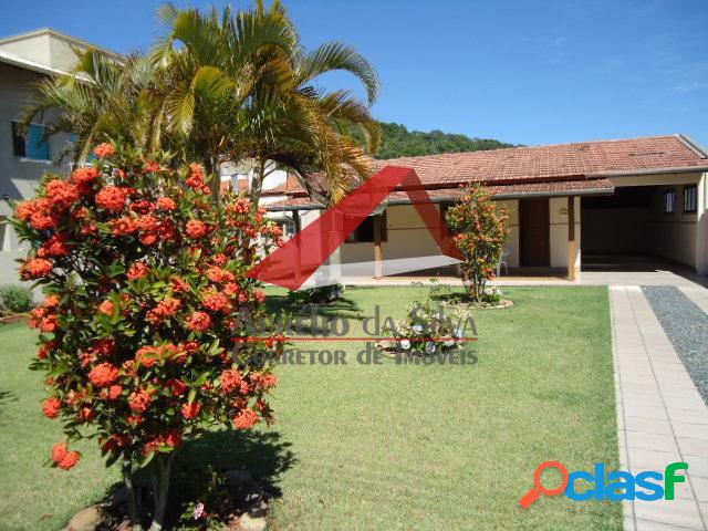 linda residencia com ar condicionado
