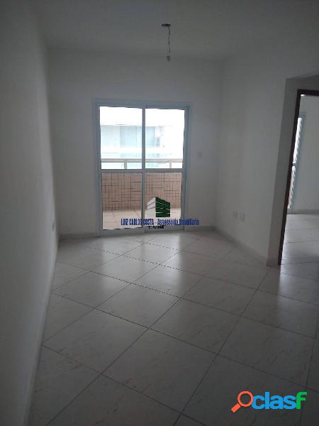 Ótimo apartamento! Ao lado da praia, pronto para morar!
