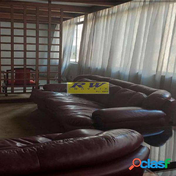 APARTAMENTO DE 4 QUARTOS COM VAGA NO CENTRO.