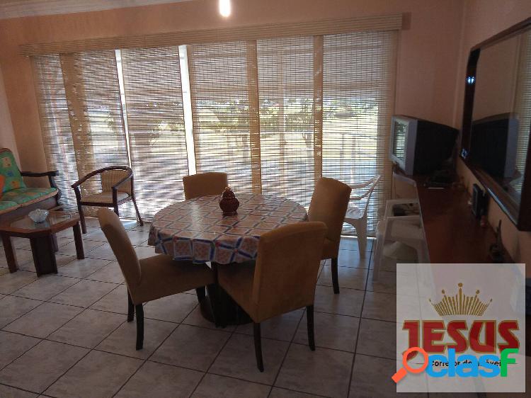 Apartamento Praia da Enseada - 02 dormitórios (01 suíte)