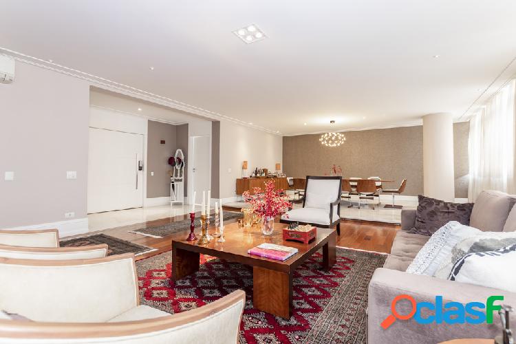 Apartamento com 3 quartos, 270m², à venda