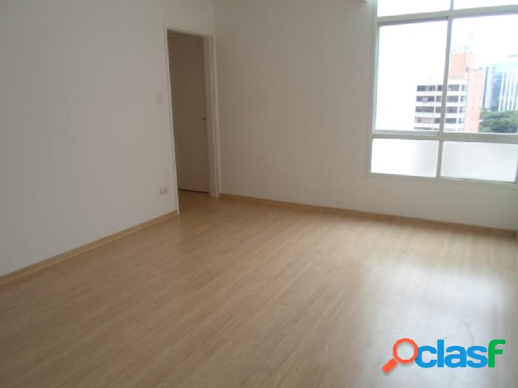 Apartamento com 3 quartos, 81m², à venda