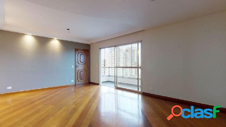 Apartamento com 4 quartos, 140m², à venda