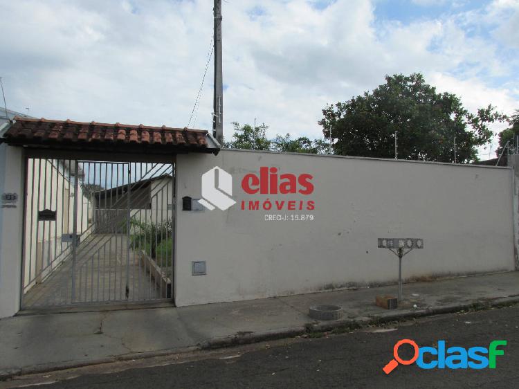 CASA PARA LOCAÇÃO 03 DORMITÓRIOS COM QUINTAL