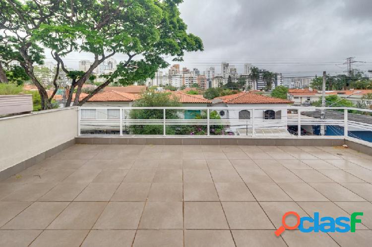 Casa com 4 quartos, 274m², à venda