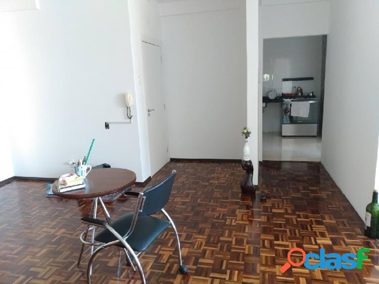 Ótimo Apartamento Central