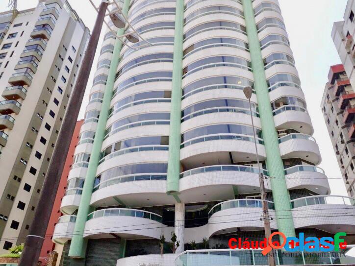 Apartamento com 3 Quartos à Venda, 190 m² por R$ 1.200.000