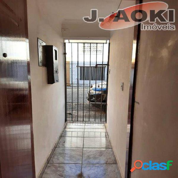 Casa para aluguel possui 90 m² com 2 quartos em