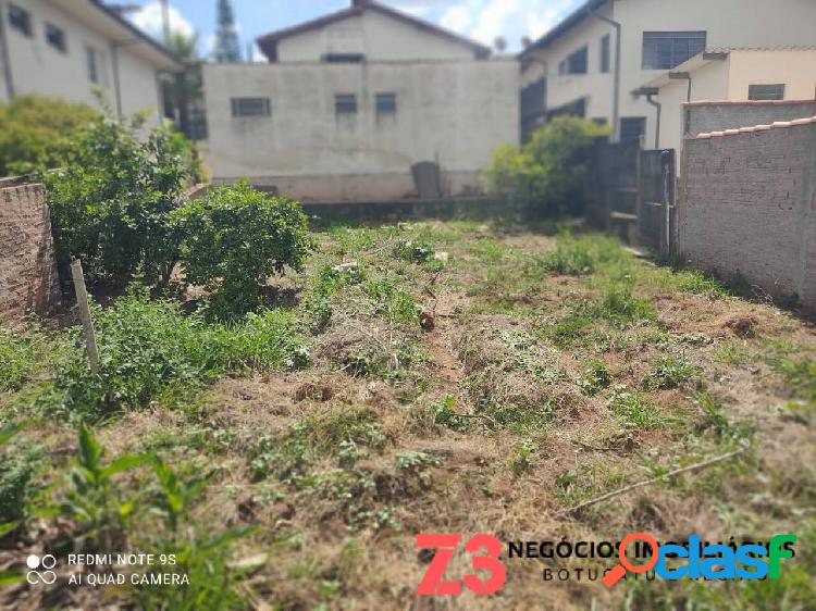 Terreno com Casa Antiga à Venda no Centro - Botucatu - Sp