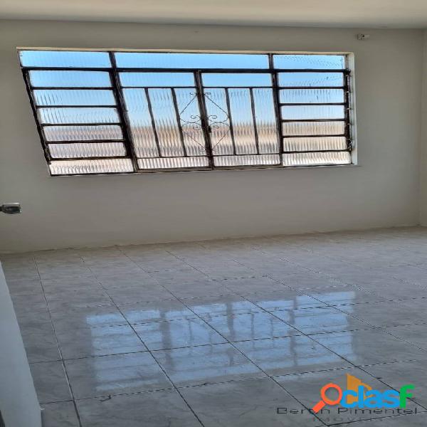 APARTAMENTO COM 2 QUARTOS
