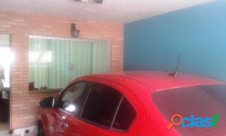 Casa Jardim D'Abril com 3 dormitórios - Reformada
