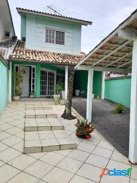 Casa com 2 quartos, 100m², à venda em Niterói,