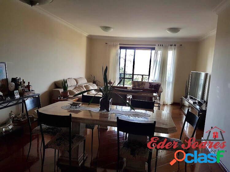 Confira: Apartamento à venda no Edifício De Ville em