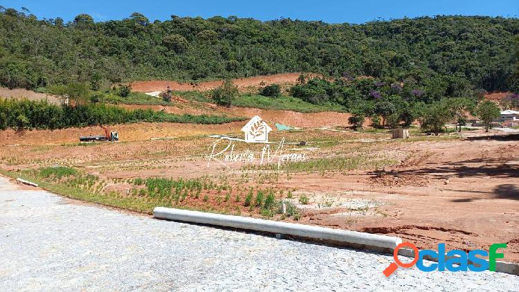 Terreno em Condomínio Pertinho do Centro da Cidade