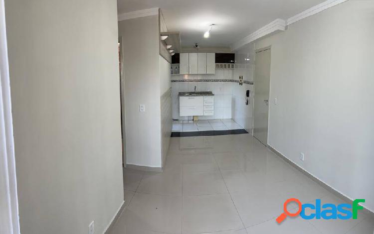 Apartamento 02 dormitórios na Avenida Atanásio Soares