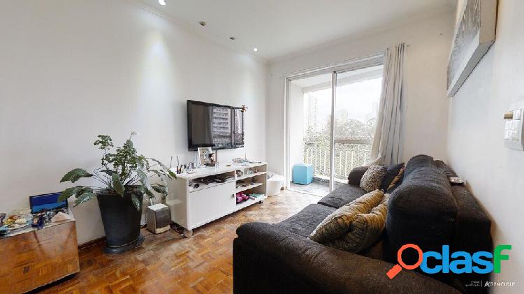 Apartamento com 2 quartos, 64m², à venda