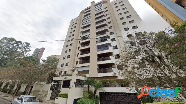 Apartamento com 3 quartos, 144m², à venda