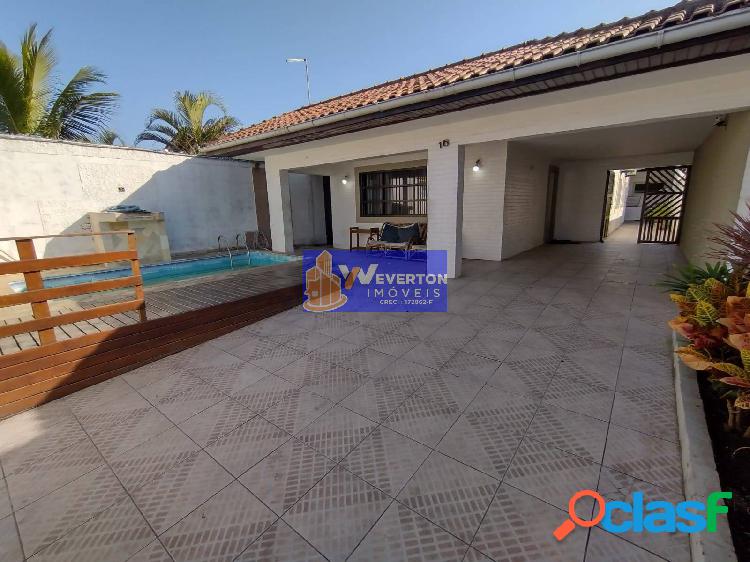 Casa 3dorm.(1suíte) c/piscina R$550.000,00 em Mongaguá na