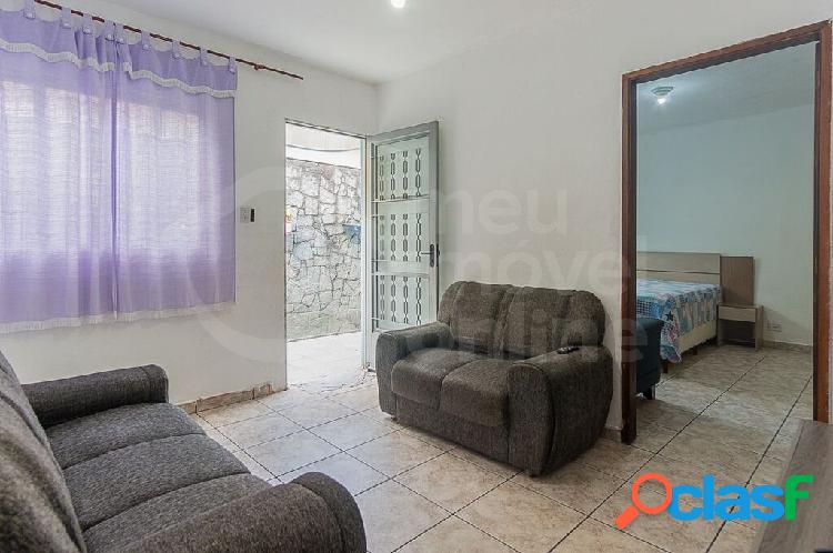 Casa com 2 quartos, 126m², à venda