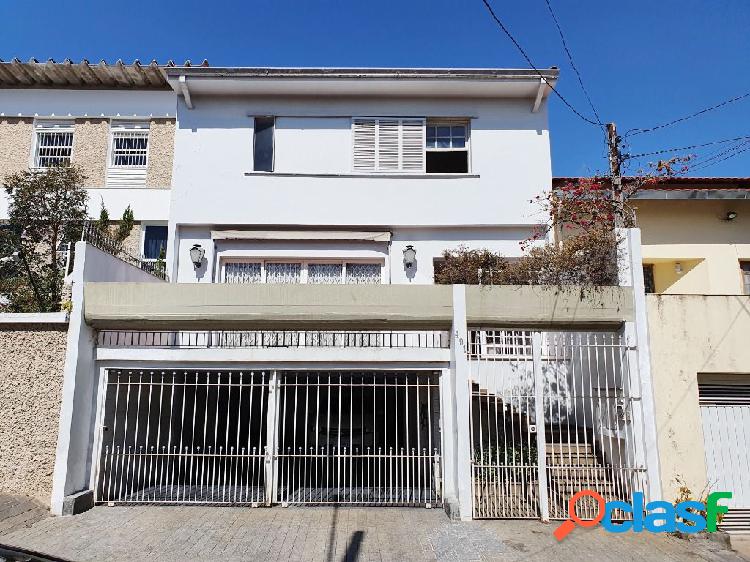 Casa com 4 quartos, 326m², à venda