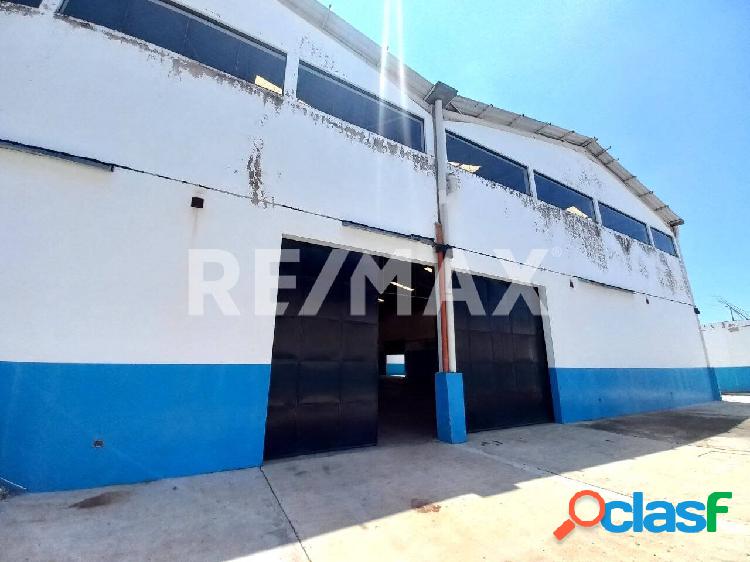 En venta Galpón Zona Industrial Castillito