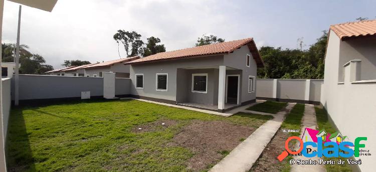 Linda Casa em Condomínio, 2 Quartos em Itaipuaçu!