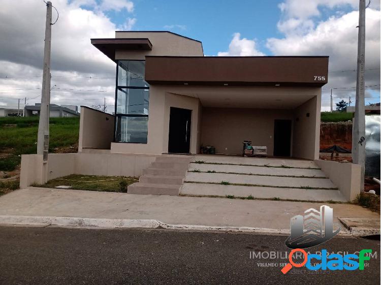 VENDE-SE ESTE BELÍSSIMO IMÓVEL EM CONDOMÍNIO NA CIDADE DE