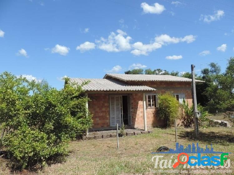 casa de 3 dormitórios próximo ao Sindicato de Sertão