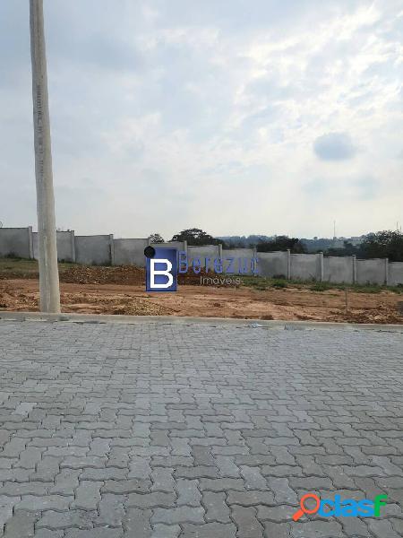 Terreno com 203,27 m²