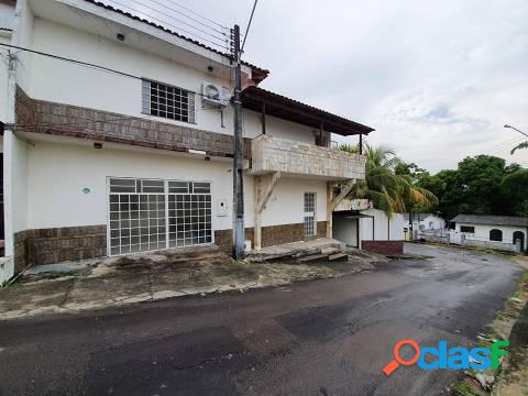 2 Casas 8 Suítes Atrás da Universal da Constantino/
