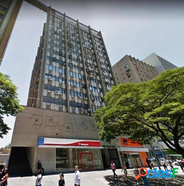 ALUGA-SE/VENDE-SE MEIA LAJE COMERCIAL 448M² + 150m² DE