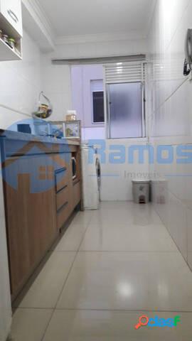 Apartamento com 2 dormitórios, varanda cond. Parque Real