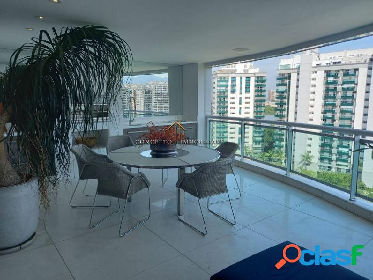 Apartamento com 4 quartos, 306m², à venda em Rio de